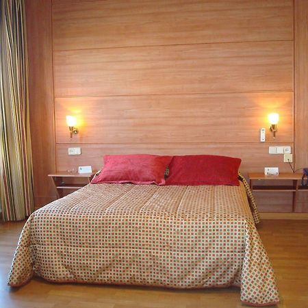 אלבאסטה Hotel Castilla מראה חיצוני תמונה