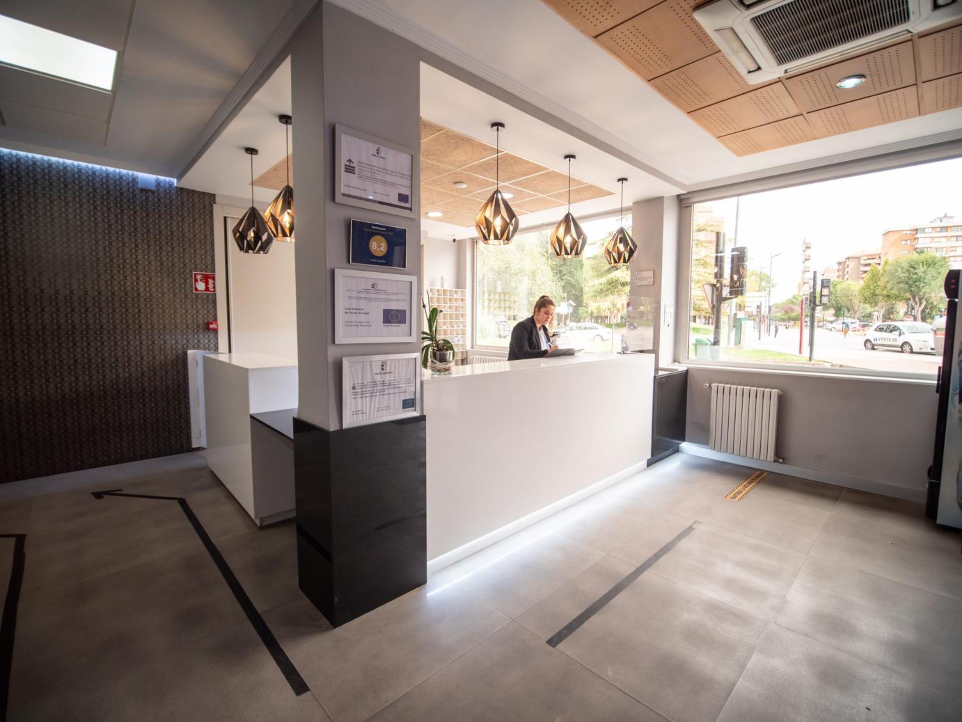 אלבאסטה Hotel Castilla מראה חיצוני תמונה