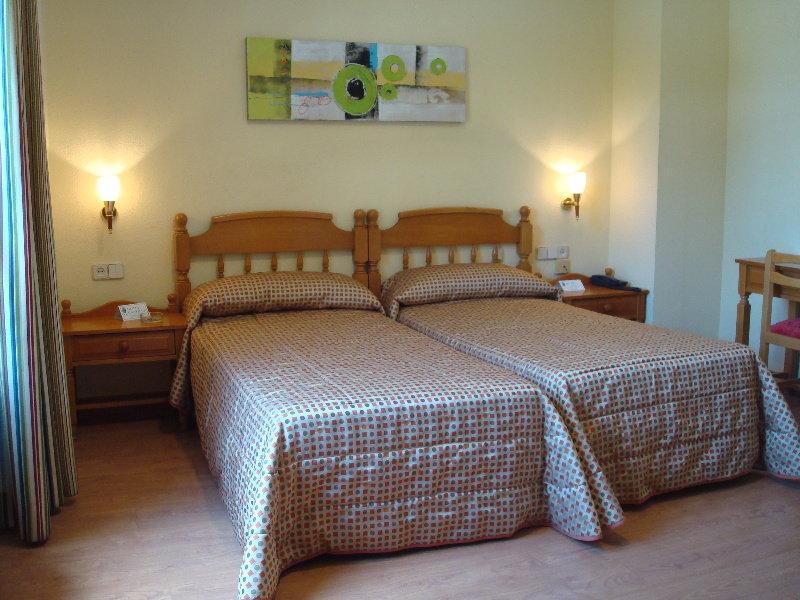 אלבאסטה Hotel Castilla מראה חיצוני תמונה