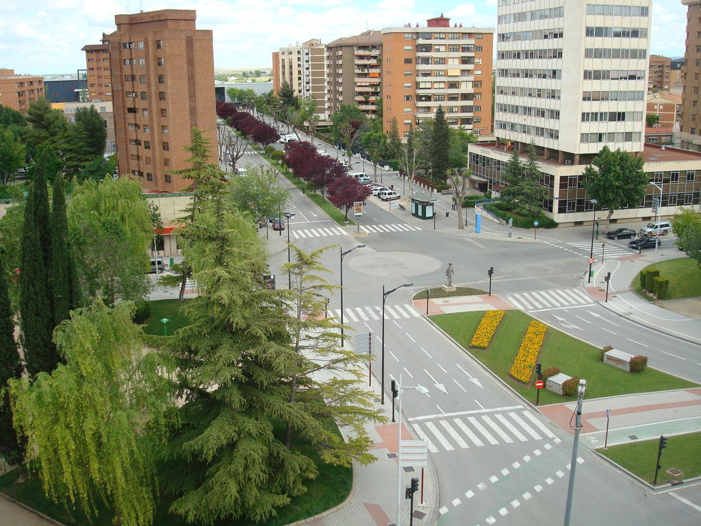 אלבאסטה Hotel Castilla מראה חיצוני תמונה